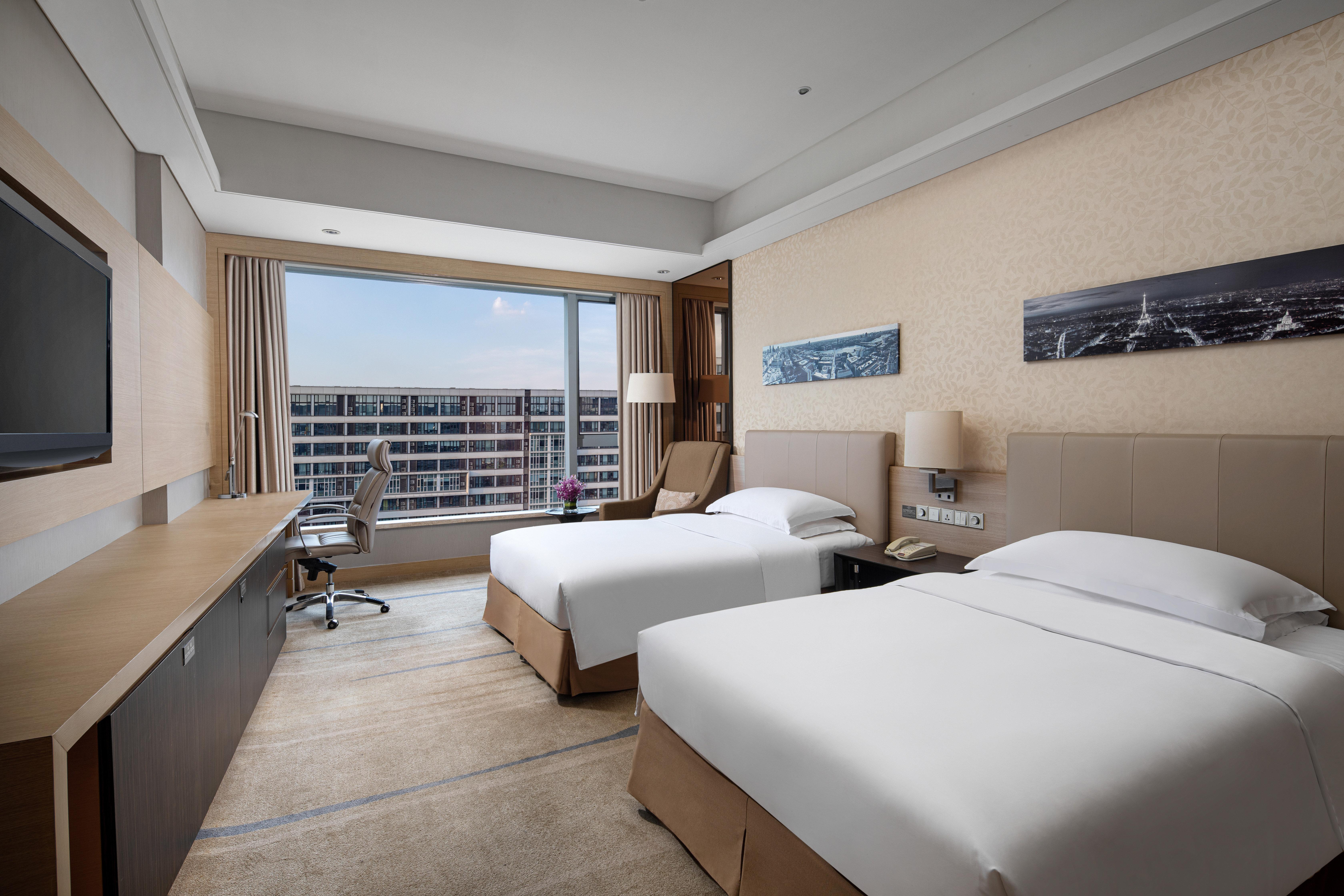 Crowne Plaza Guangzhou Huadu By Ihg - Free Shuttle Bus Between Hotel To Exhibition Center During Canton Fair Esterno foto