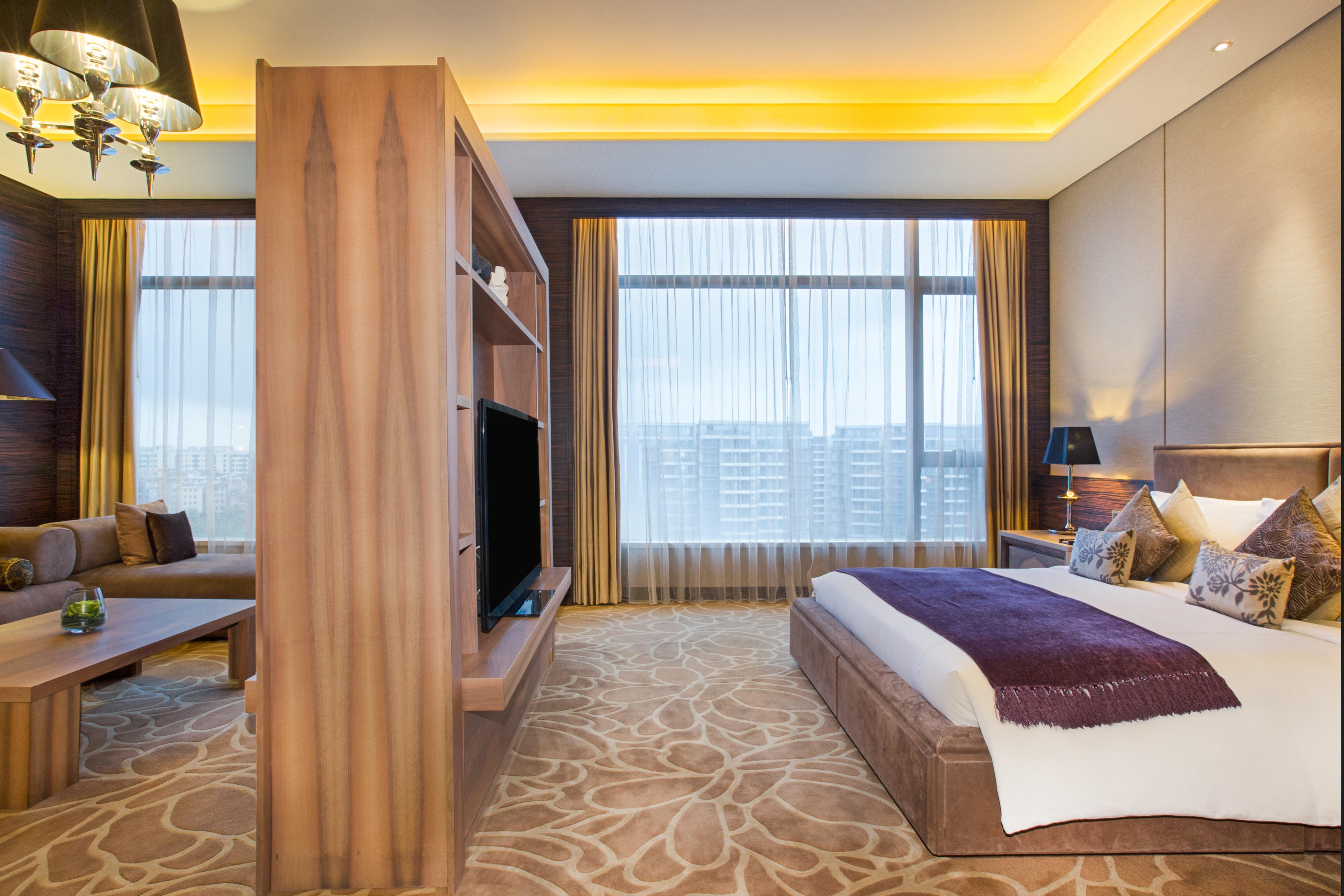 Crowne Plaza Guangzhou Huadu By Ihg - Free Shuttle Bus Between Hotel To Exhibition Center During Canton Fair Esterno foto