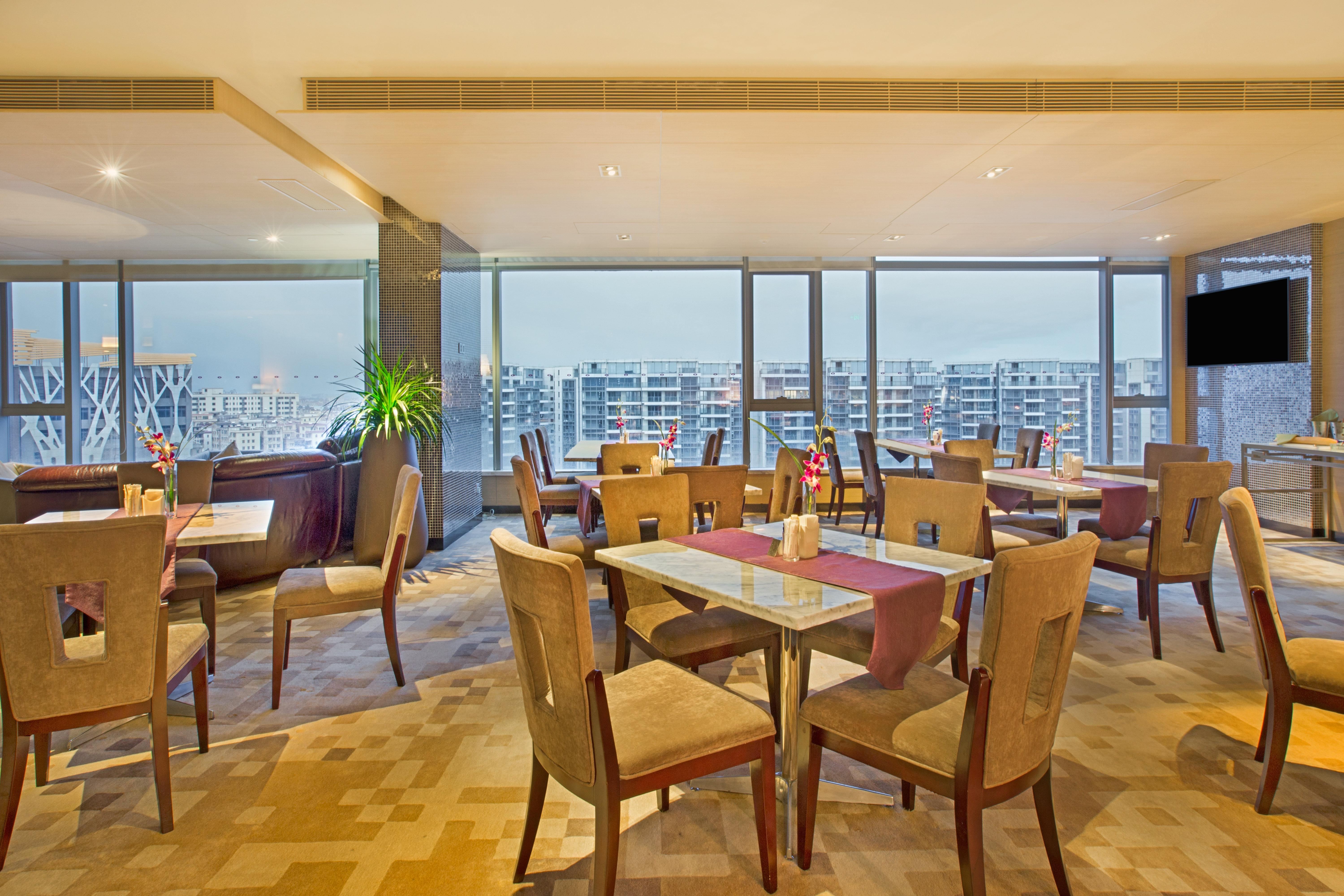 Crowne Plaza Guangzhou Huadu By Ihg - Free Shuttle Bus Between Hotel To Exhibition Center During Canton Fair Esterno foto