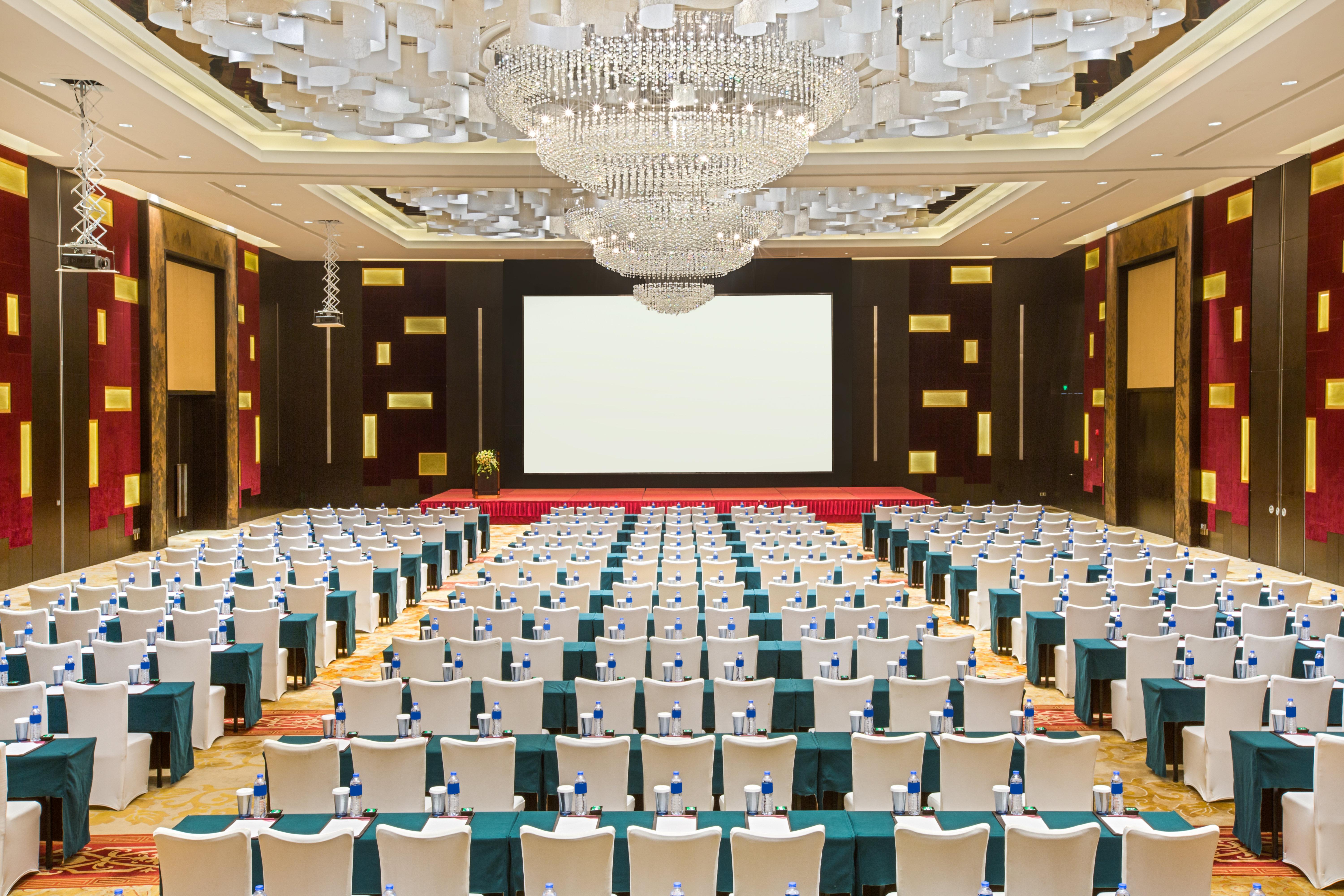 Crowne Plaza Guangzhou Huadu By Ihg - Free Shuttle Bus Between Hotel To Exhibition Center During Canton Fair Esterno foto
