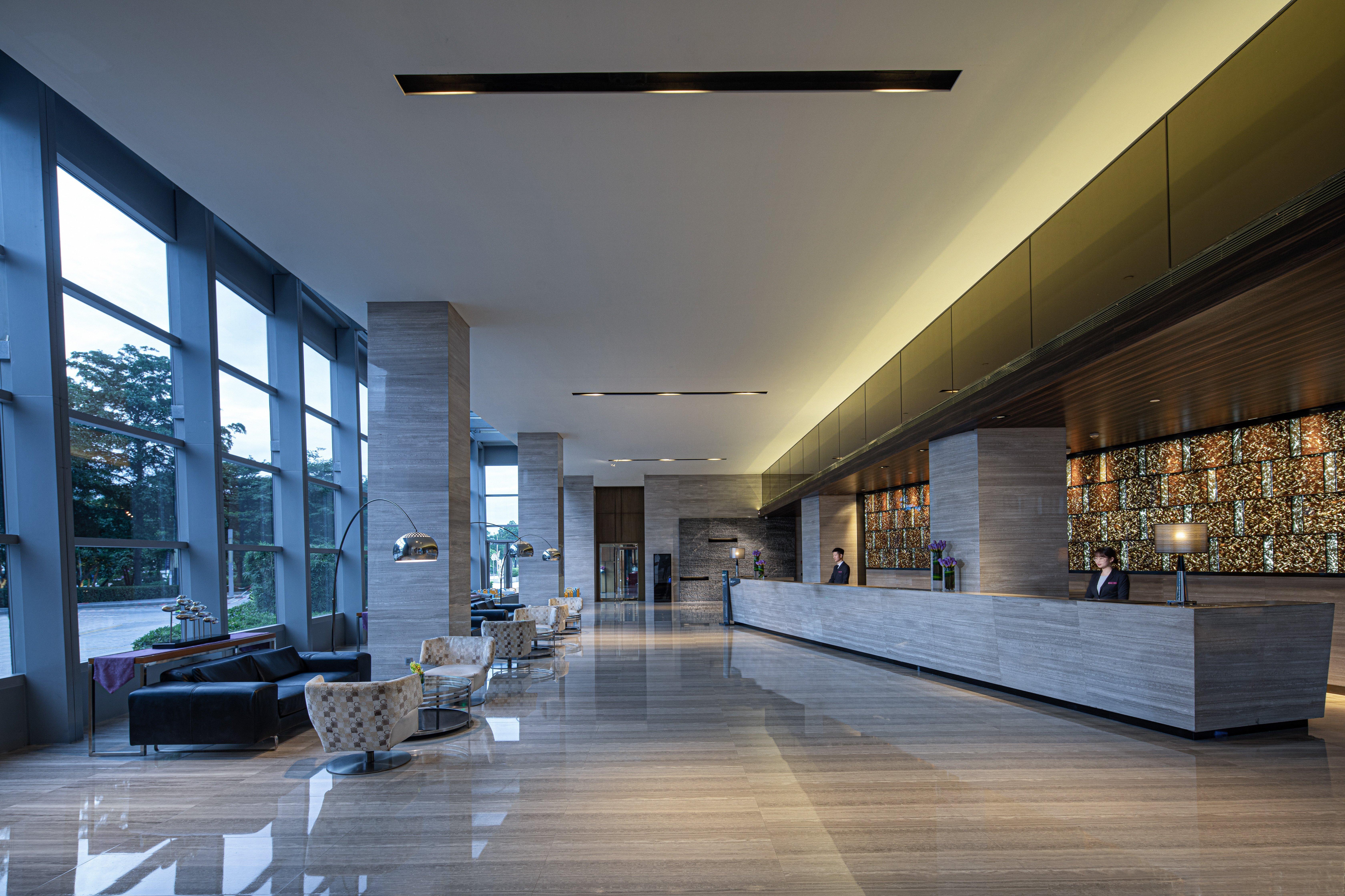 Crowne Plaza Guangzhou Huadu By Ihg - Free Shuttle Bus Between Hotel To Exhibition Center During Canton Fair Esterno foto
