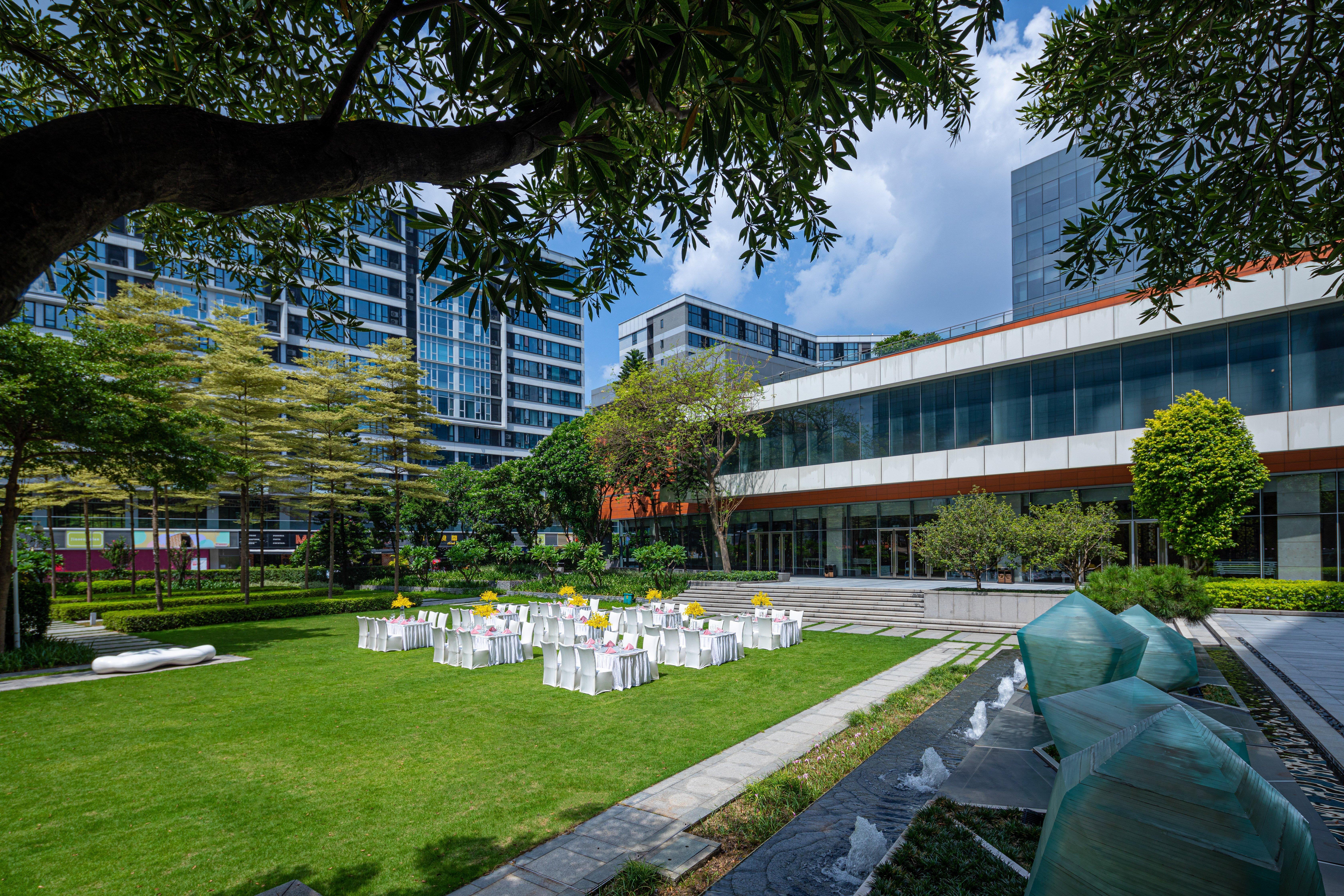 Crowne Plaza Guangzhou Huadu By Ihg - Free Shuttle Bus Between Hotel To Exhibition Center During Canton Fair Esterno foto