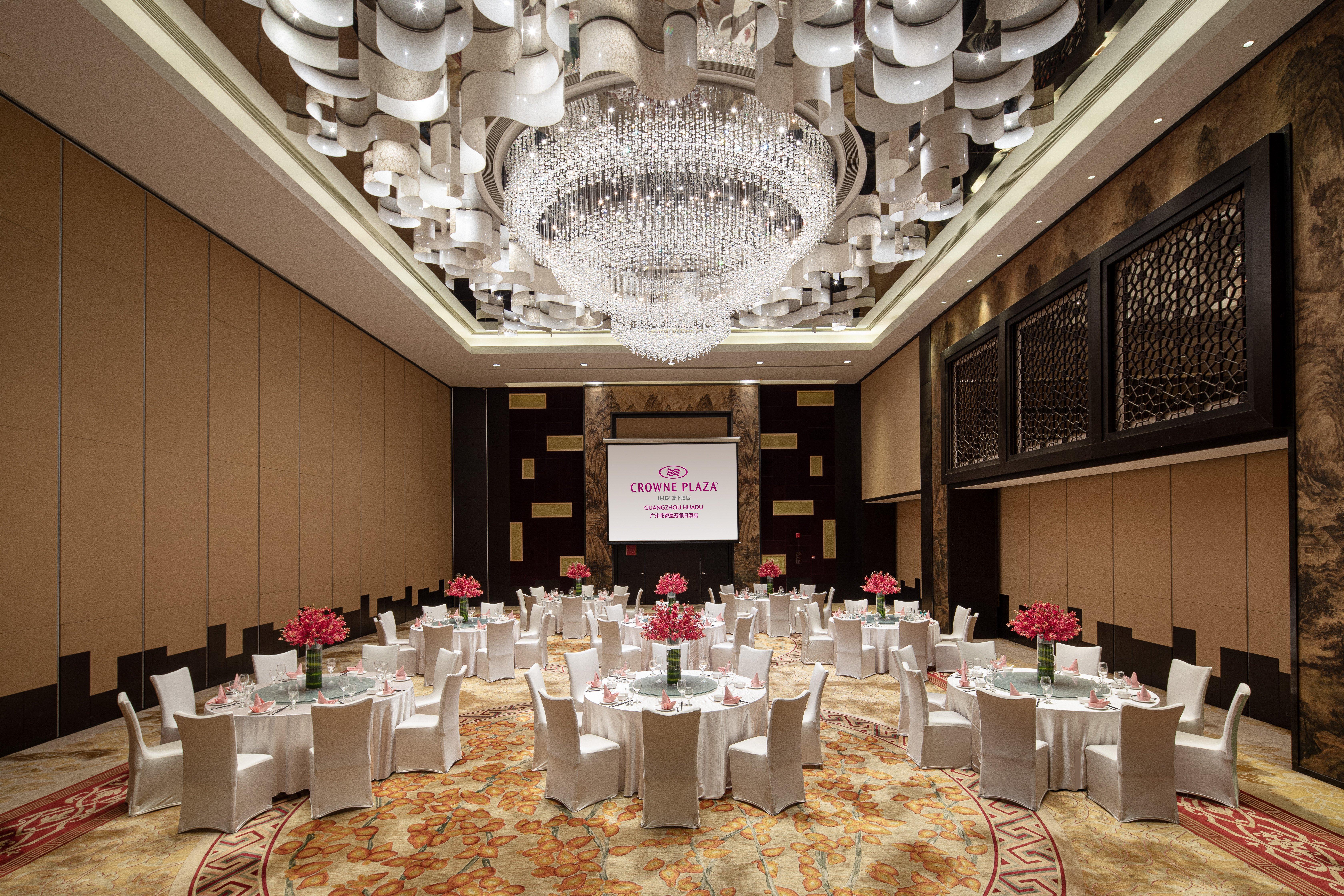 Crowne Plaza Guangzhou Huadu By Ihg - Free Shuttle Bus Between Hotel To Exhibition Center During Canton Fair Esterno foto